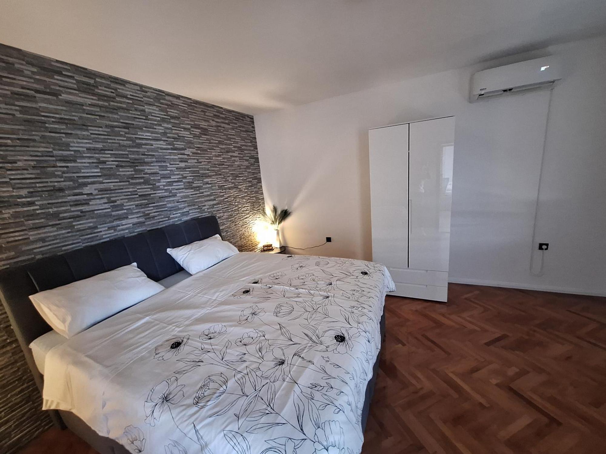 Apartment Little Princess Dora Senj  Bagian luar foto
