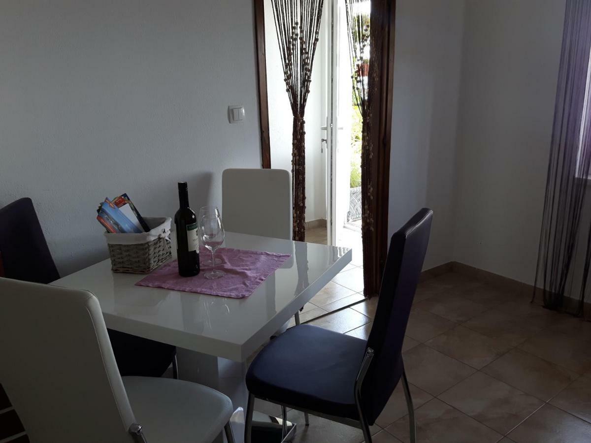 Apartment Little Princess Dora Senj  Bagian luar foto